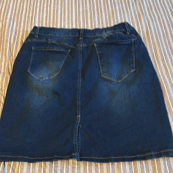 Classic Dark Blue Denim Mini Skirt - Picture 2 of 3